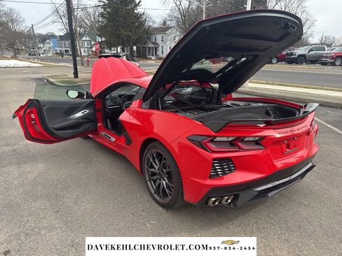 Used 2024 Chevrolet Corvette Stingray Coupe w/ Z51 Performance Package image 13