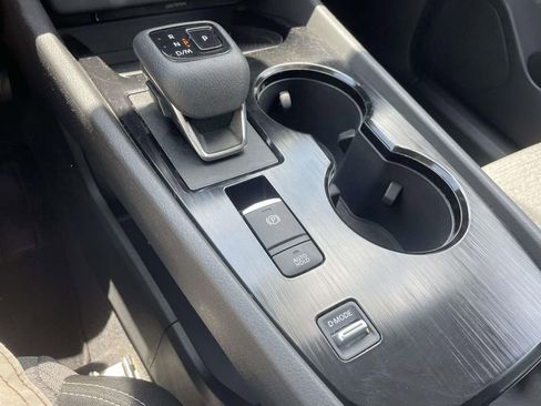 Used 2023 Nissan Rogue SV FWD image 21