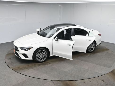 Used 2025 Mercedes-Benz CLA 250 image 54