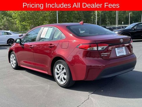 Used 2024 Toyota Corolla LE FWD image 3