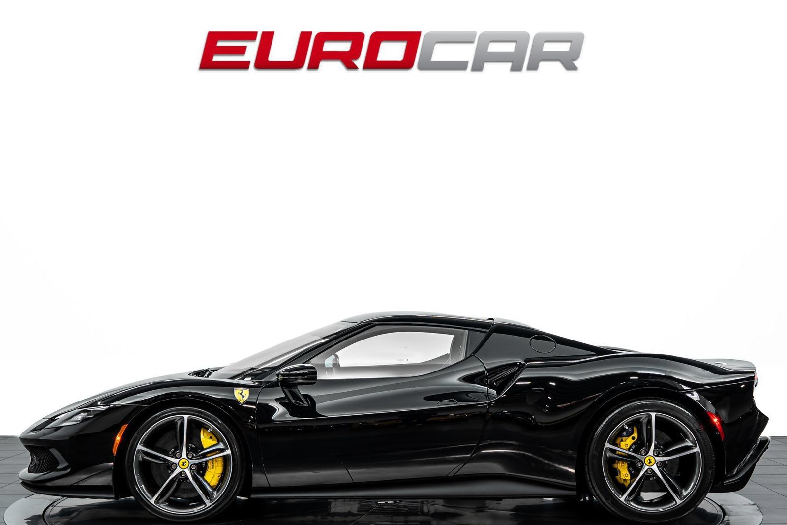 Used 2023 Ferrari 296 GTB RWD image 2