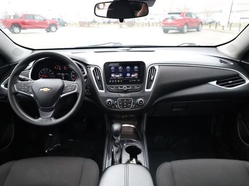 Used 2023 Chevrolet Malibu LT image 16