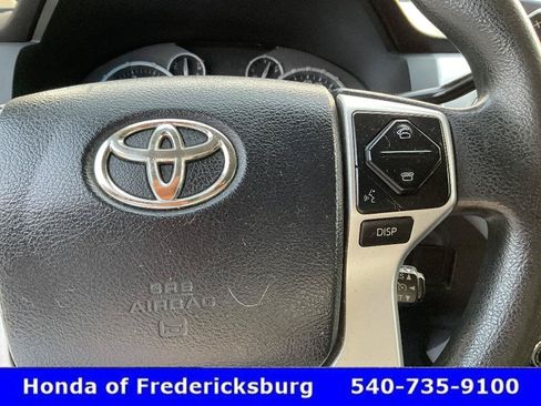 Used 2017 Toyota Tundra SR5 AWD/4WD image 31