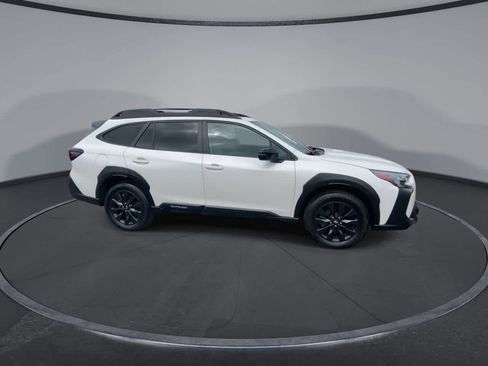 Used 2024 Subaru Outback Onyx Edition image 9