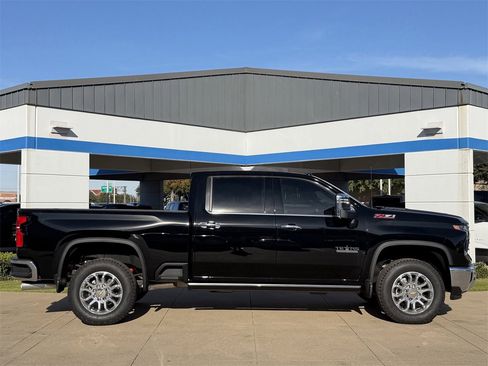 New 2025 Chevrolet Silverado 2500 LTZ w/ LTZ Texas Edition image 5