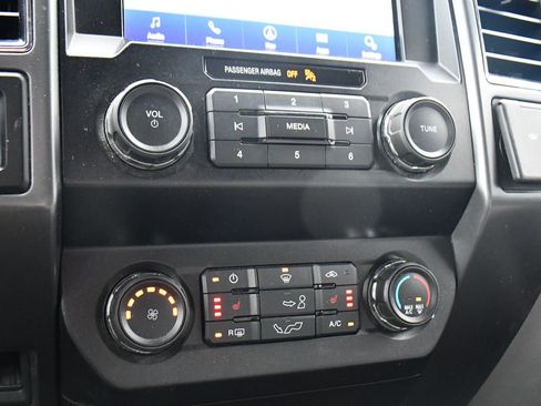 Used 2020 Ford F150 XLT w/ Equipment Group 302A Luxury AWD/4WD image 29