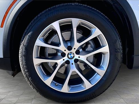 Used 2019 BMW X5 xDrive40i w/ Convenience Package image 9