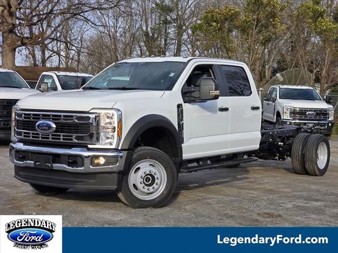 New 2026 Ford F450 XL w/ XL Chrome Package image 1