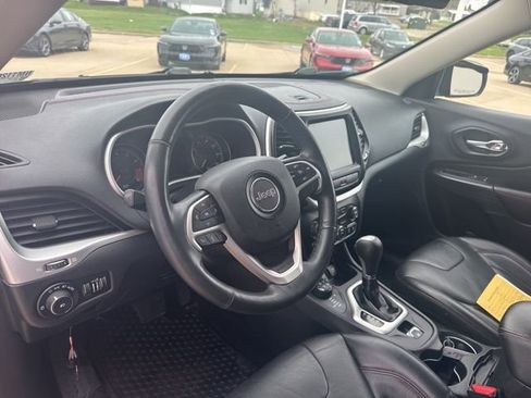 Used 2015 Jeep Cherokee Trailhawk w/ Leather Interior Group image 22