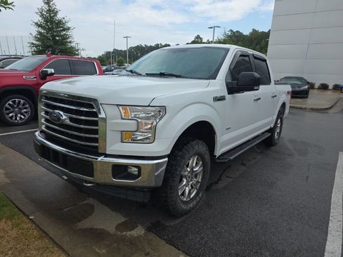 Used 2017 Ford F150 XLT w/ Equipment Group 302A Luxury AWD/4WD image 2