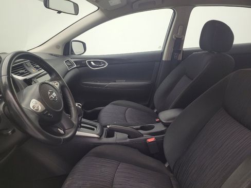 Used 2019 Nissan Sentra SV FWD image 17