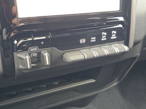 New 2026 RAM 3500 Big Horn AWD/4WD image 39