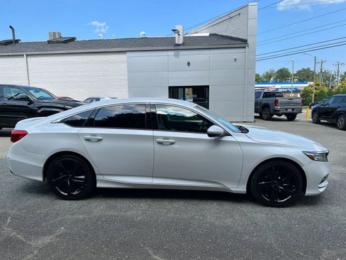 Used 2020 Honda Accord Sport image 3
