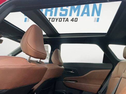 New 2026 Toyota Crown Signia Limited image 19