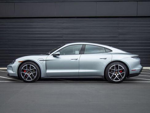 Used 2026 Porsche Taycan 4S AWD/4WD image 2