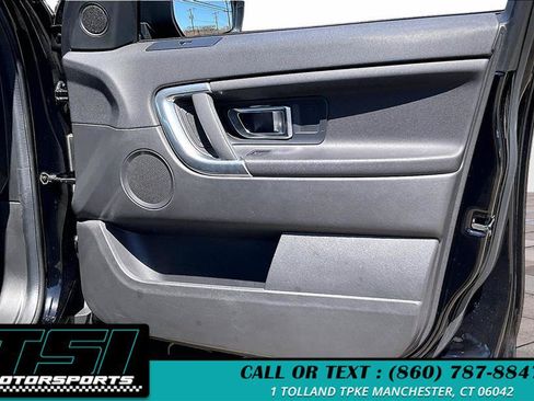 Used 2019 Land Rover Discovery Sport SE AWD/4WD image 24