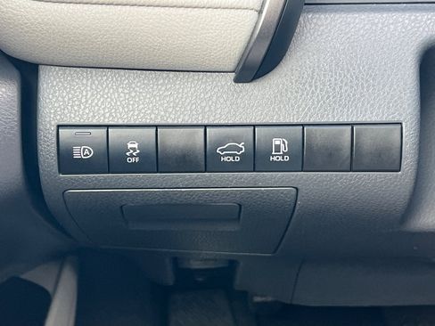 Used 2022 Toyota Camry SE image 41