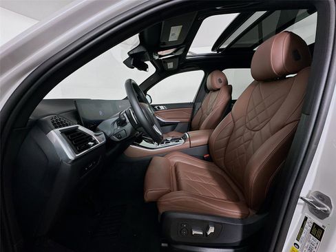Certified 2024 BMW X5 xDrive40i w/ Parking Assistance Package image 21