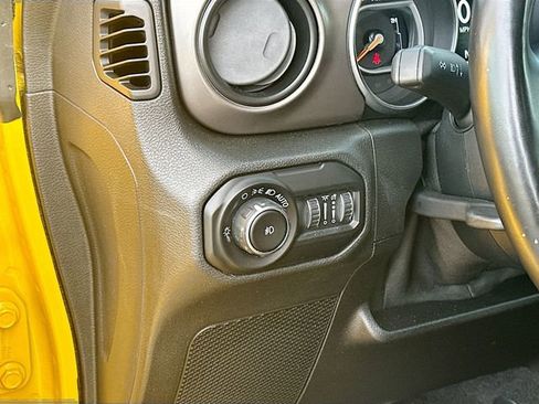 Used 2020 Jeep Wrangler Sport image 10