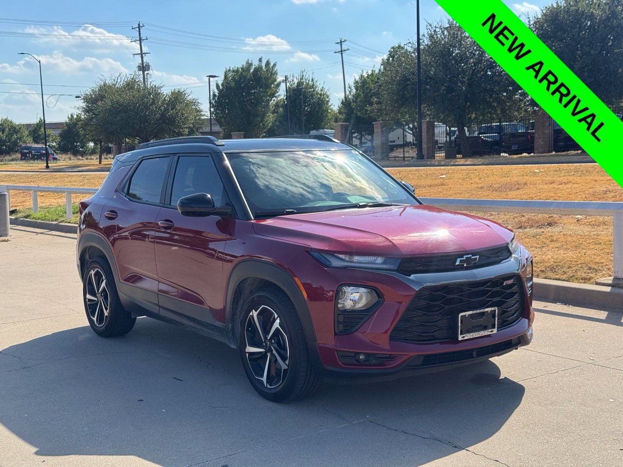 Used 2021 Chevrolet TrailBlazer RS w/ Sun and Liftgate Package FWD image 1