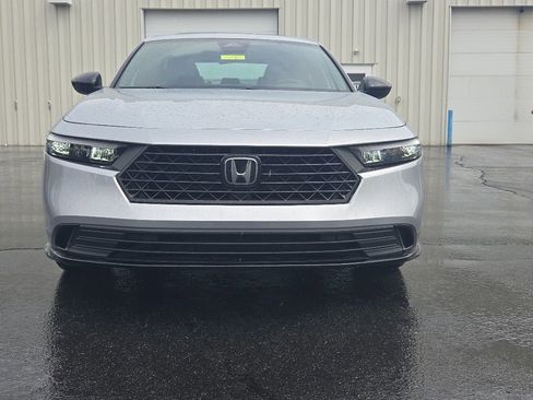 Certified 2025 Honda Accord Sport image 2
