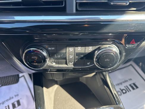 Used 2024 Chevrolet Trax RS w/ Driver Confidence Package image 12