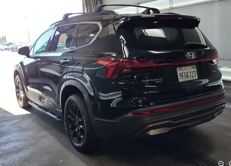 Used 2023 Hyundai Santa Fe XRT AWD/4WD image 2