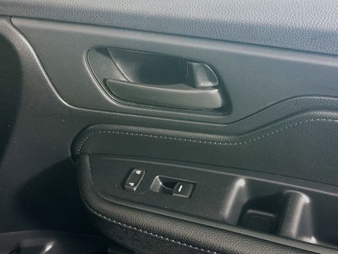 Used 2025 Honda Odyssey Sport-L image 29