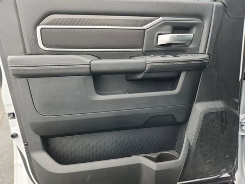 New 2026 RAM 2500 Big Horn AWD/4WD image 19