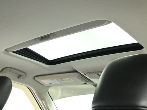 Used 2019 Nissan Armada SL w/ Premium Package image 22