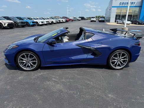 Used 2025 Chevrolet Corvette Stingray Preferred Cpe w/ Chrome Exterior Badge Package RWD image 3