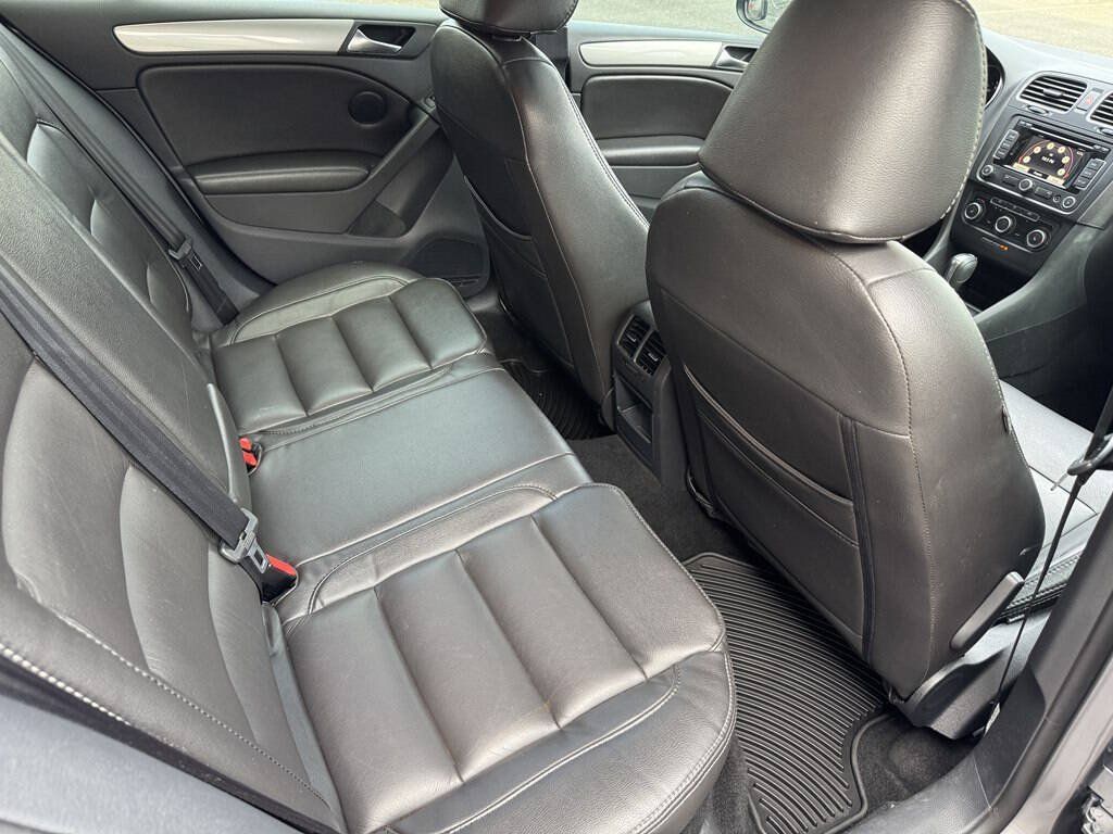 Used 2012 Volkswagen Golf TDI FWD image 21