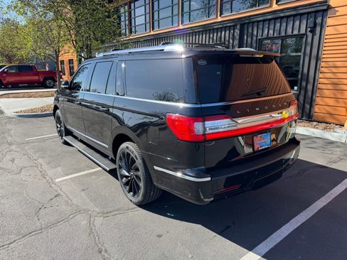 Used 2021 Lincoln Navigator L Reserve AWD/4WD image 3