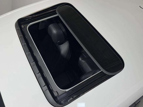 Used 2017 Audi A4 2.0T Premium w/ Audi MMI Navigation Plus image 17