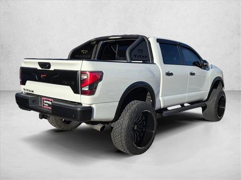 Used 2021 Nissan Titan PRO-4X w/ Pro-4x Convenience Package image 5