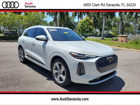 Used 2025 Audi Q5 Prestige AWD/4WD image 1