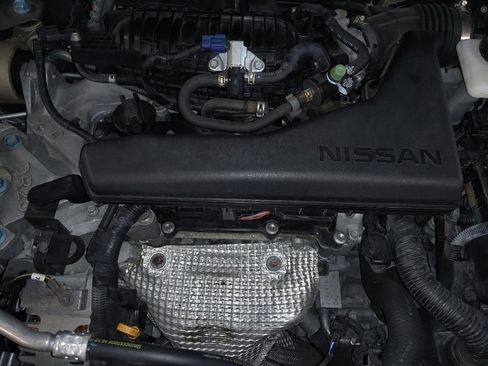 Used 2019 Nissan Rogue SV image 30