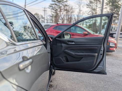 Used 2019 Nissan Altima 2.5 SR image 36
