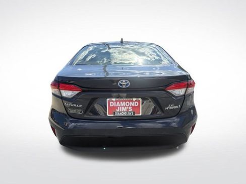 Used 2023 Toyota Corolla LE FWD image 4