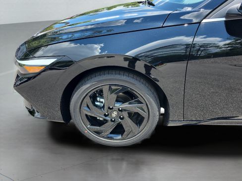 New 2026 Hyundai Elantra SEL Sport Premium FWD image 29