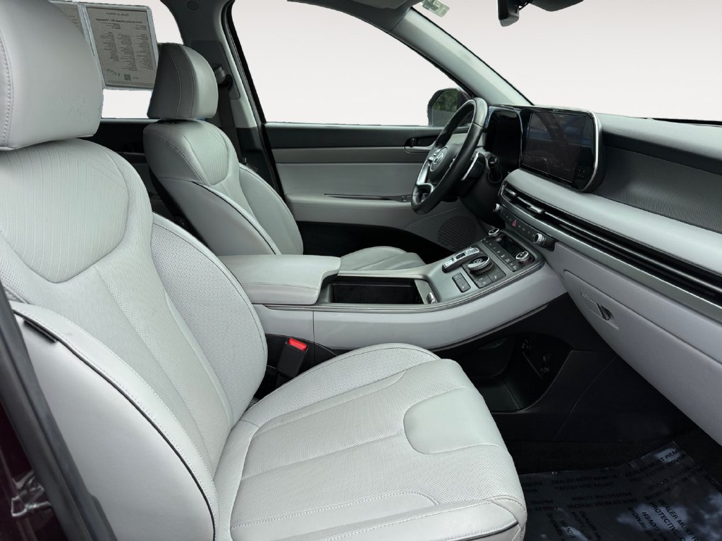 Used 2024 Hyundai Palisade SEL FWD image 15
