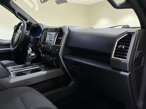 Used 2015 Ford F150 XLT w/ Equipment Group 302A Luxury AWD/4WD image 23