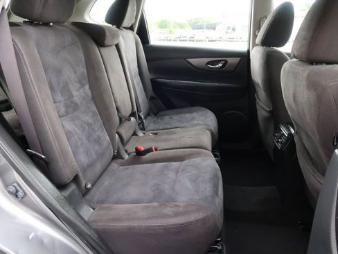 Used 2015 Nissan Rogue S AWD/4WD image 8