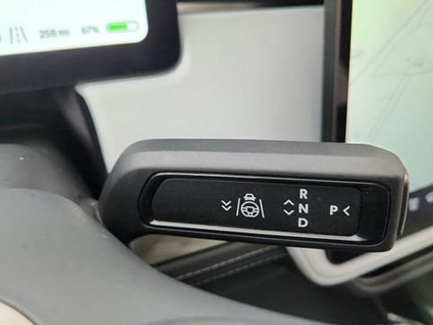 Used 2024 Rivian R1S Adventure image 72