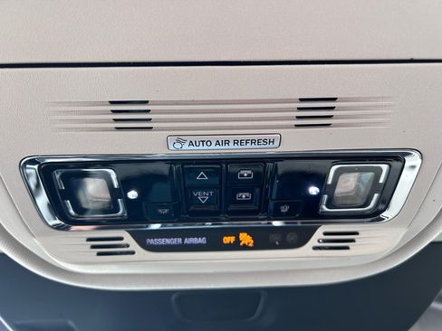 Used 2025 Lincoln Aviator AWD w/ Equipment Group 101A image 32