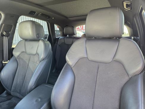 Used 2020 Audi SQ5 Premium w/ Convenience Package image 21