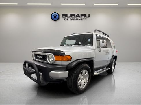Used 2008 Toyota FJ Cruiser 2WD w/ Upgrade Pkg 2 image 1