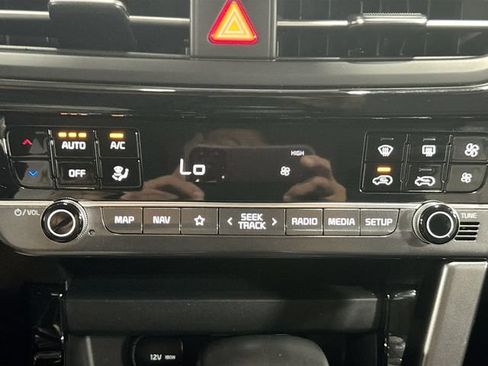 Used 2024 Kia Seltos S AWD/4WD image 16