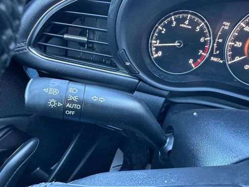 Used 2022 MAZDA MAZDA3 s image 23