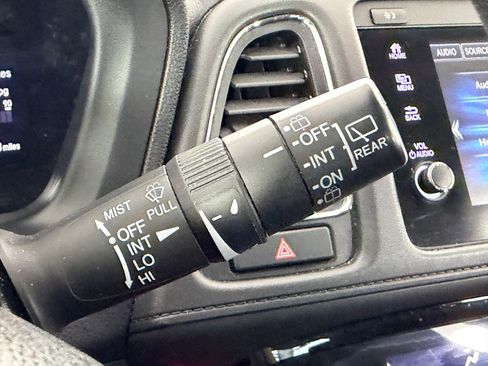 Used 2019 Honda HR-V EX image 24